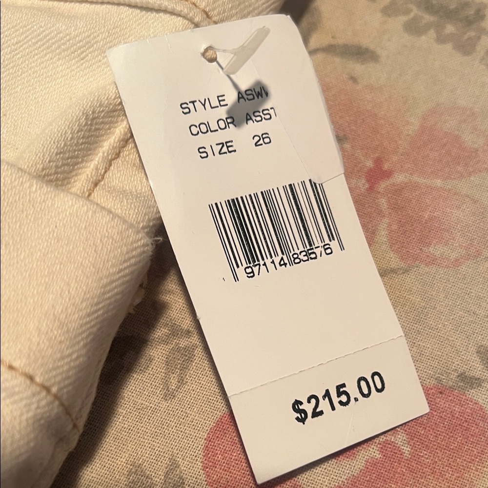 Elegant Cream Straight Leg Jeans - Picture 3 of 3